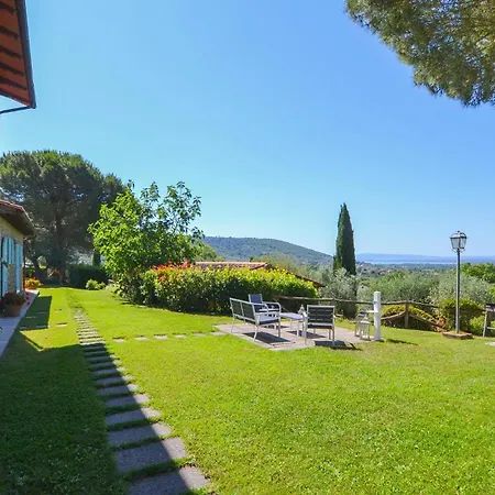 Nyaraló Cozy In With Kitchen