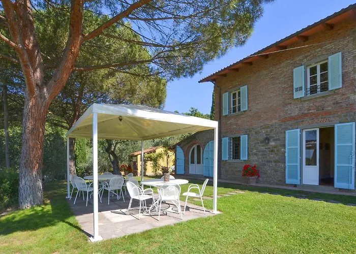 Cozy In With Kitchen Cortona