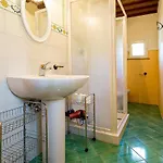 Cozy In With Kitchen 度假居 *